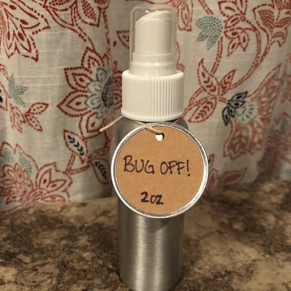 Handmade bug spray - Picture 1 of 4